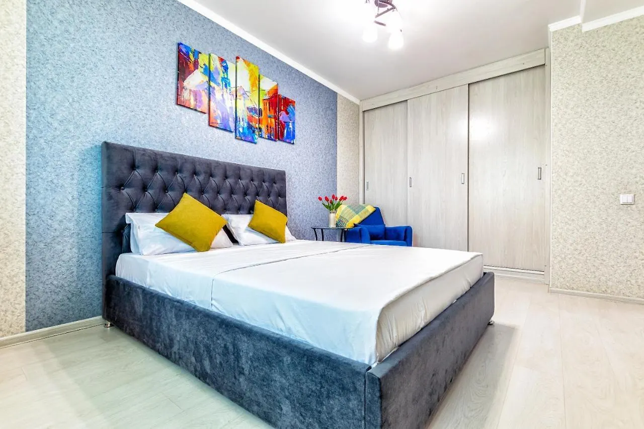 Four Seasons Apartments
